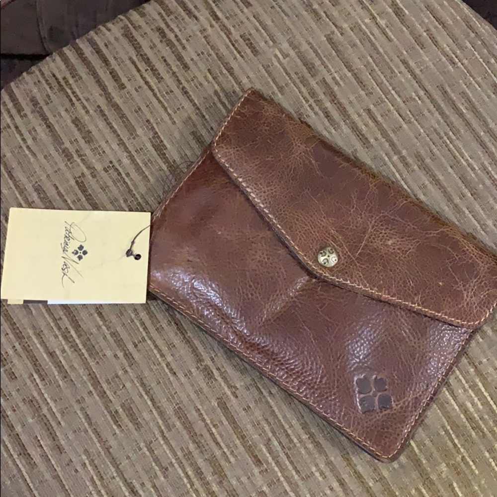 Patricia Nash Mini clutch